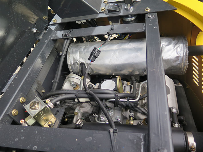小型挖掘機發動機